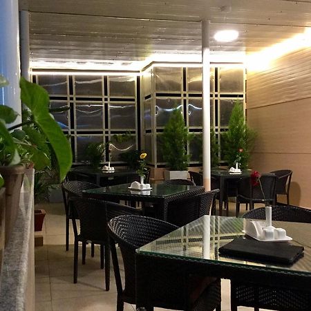 Sai Towers Hotel Puttaparthi Eksteriør billede