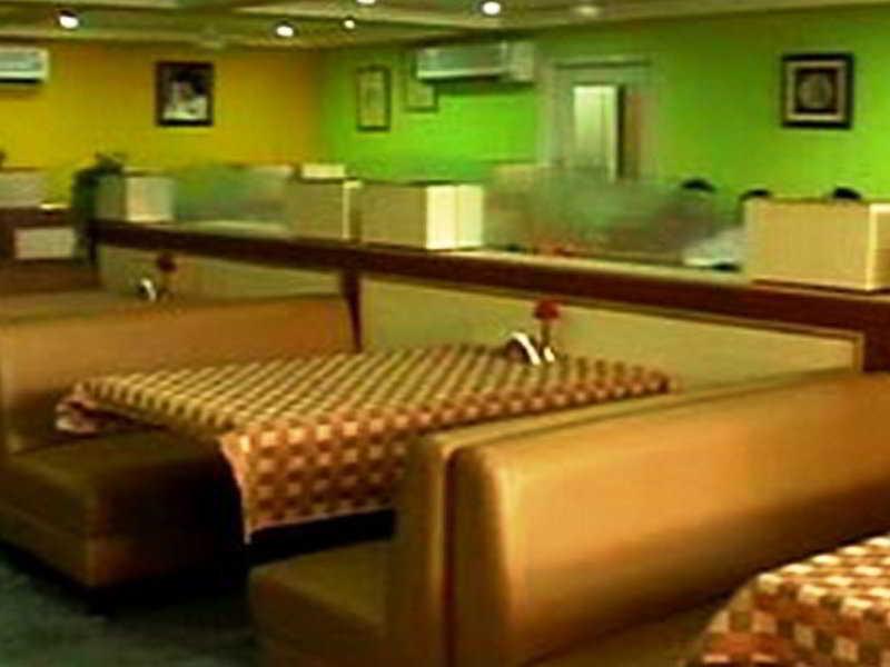 Sai Towers Hotel Puttaparthi Eksteriør billede