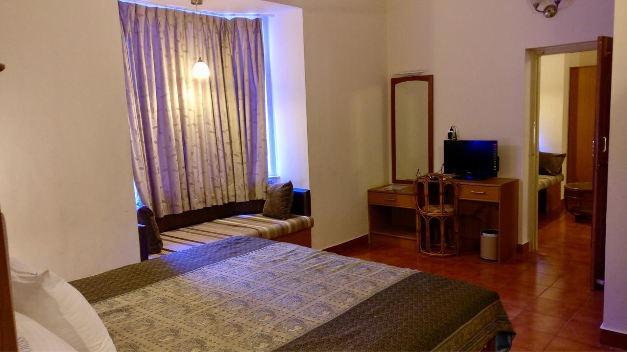 Sai Towers Hotel Puttaparthi Eksteriør billede