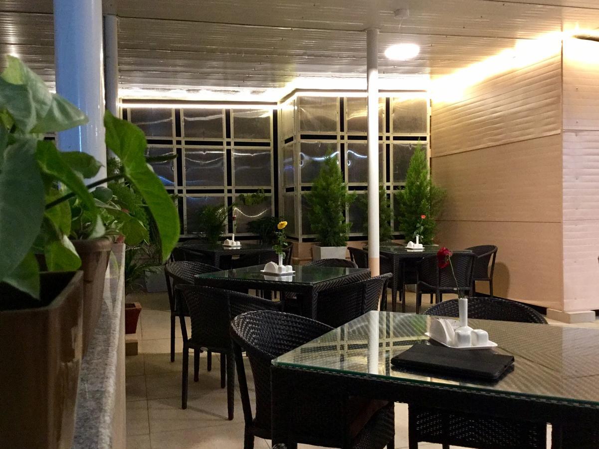 Sai Towers Hotel Puttaparthi Eksteriør billede